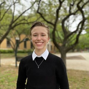 Meet your Posher, Abby